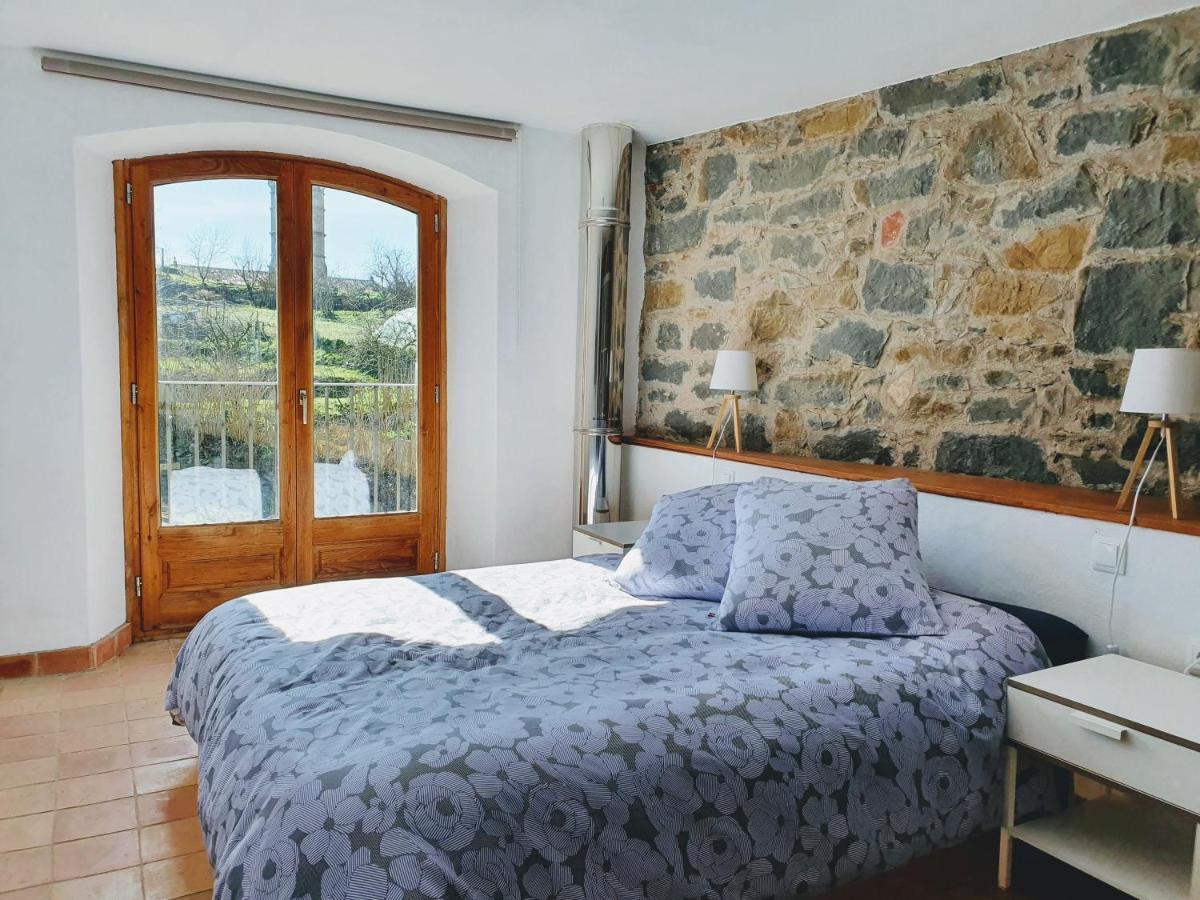 Auro Blanc- Allotjament Turistic Santa María de Corcó المظهر الخارجي الصورة